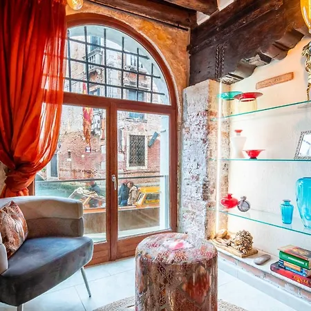 Casa Manina Sul Ponte - Your Private Canal View Venice Exterior photo