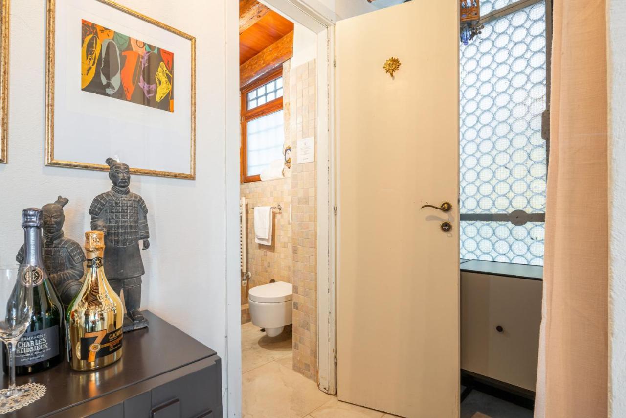Apartment Casa Manina Sul Ponte - Your Private Canal View Venice