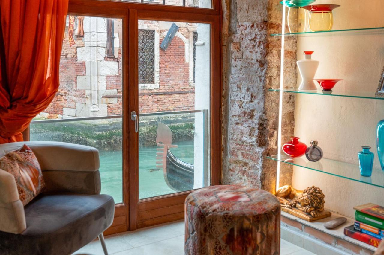 Casa Manina Sul Ponte - Your Private Canal View Venice
